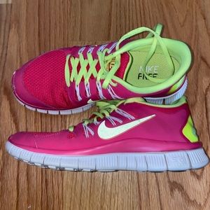 Women’s size 6 Nike free